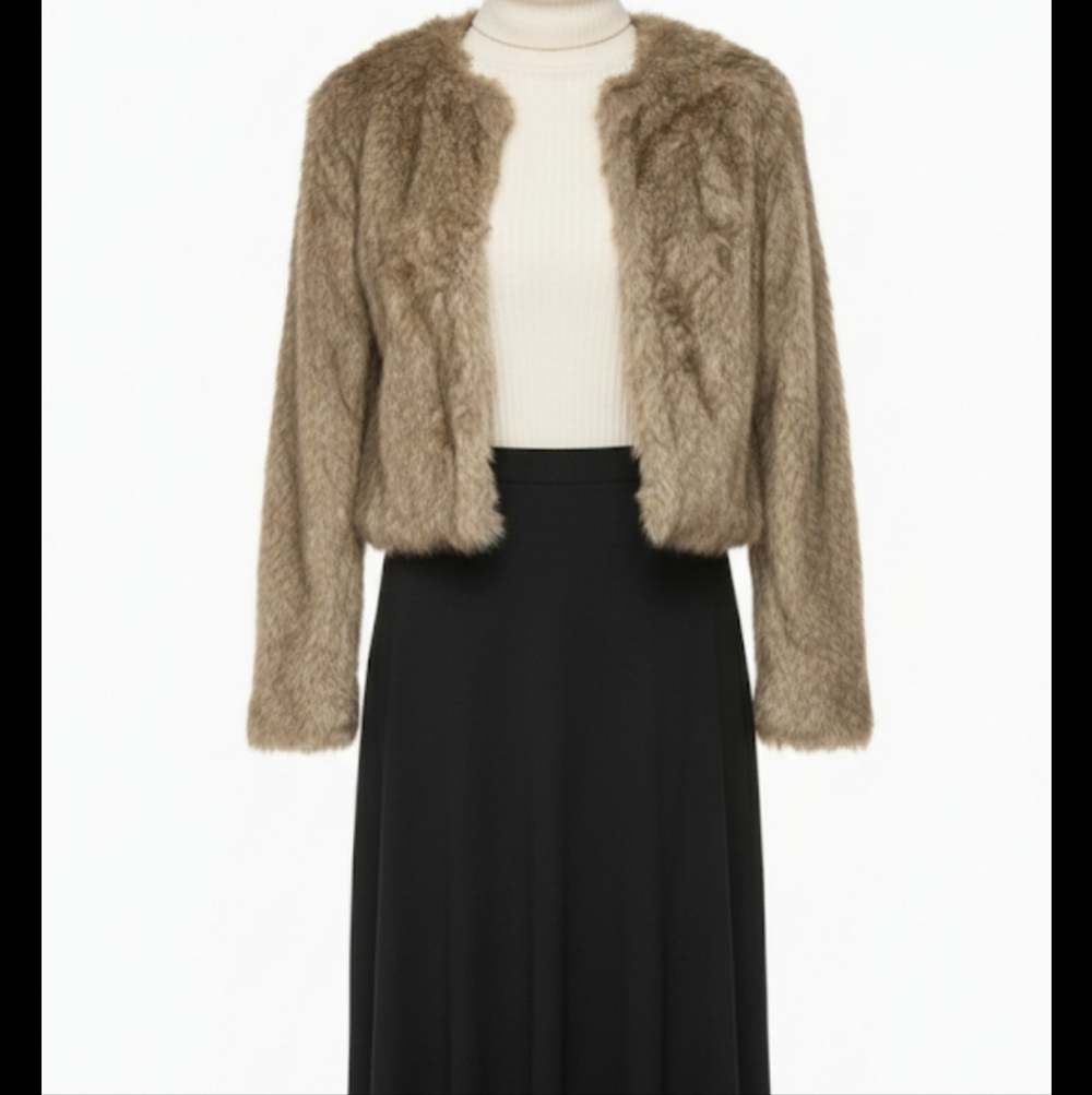 Moon faux  fur  brown mob wife jacket size S